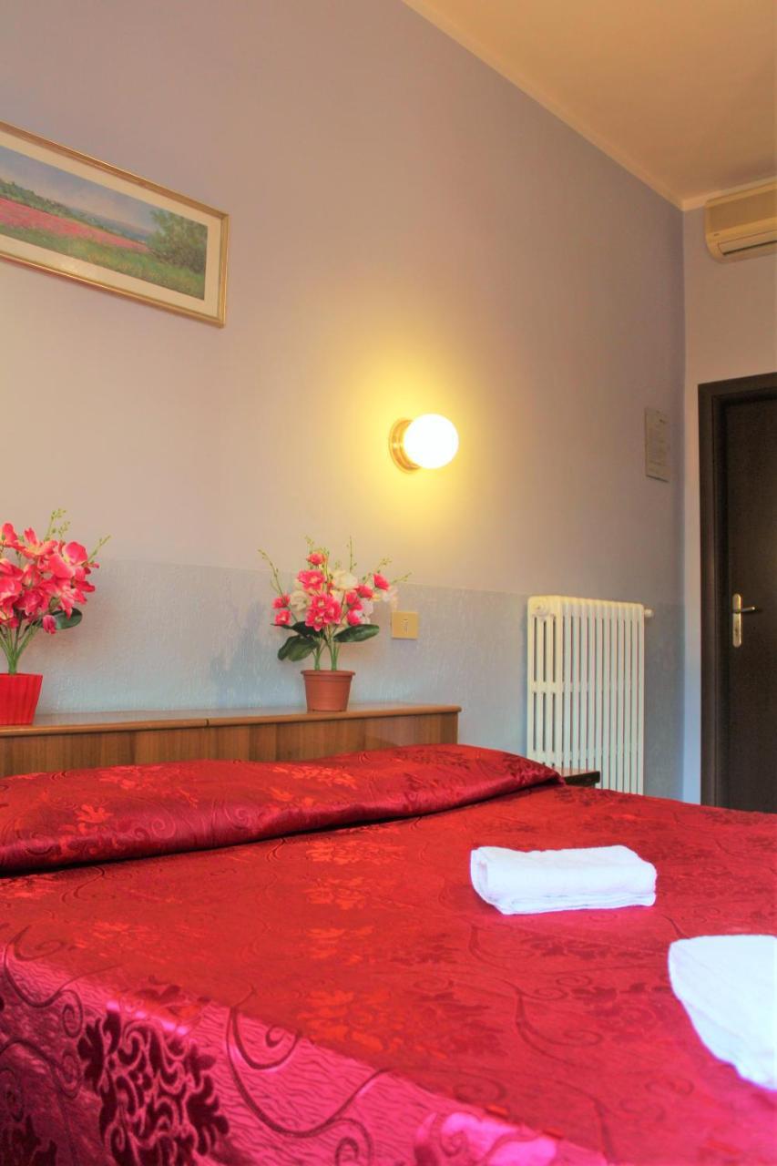 Hotel Eurorooms Rome Bagian luar foto