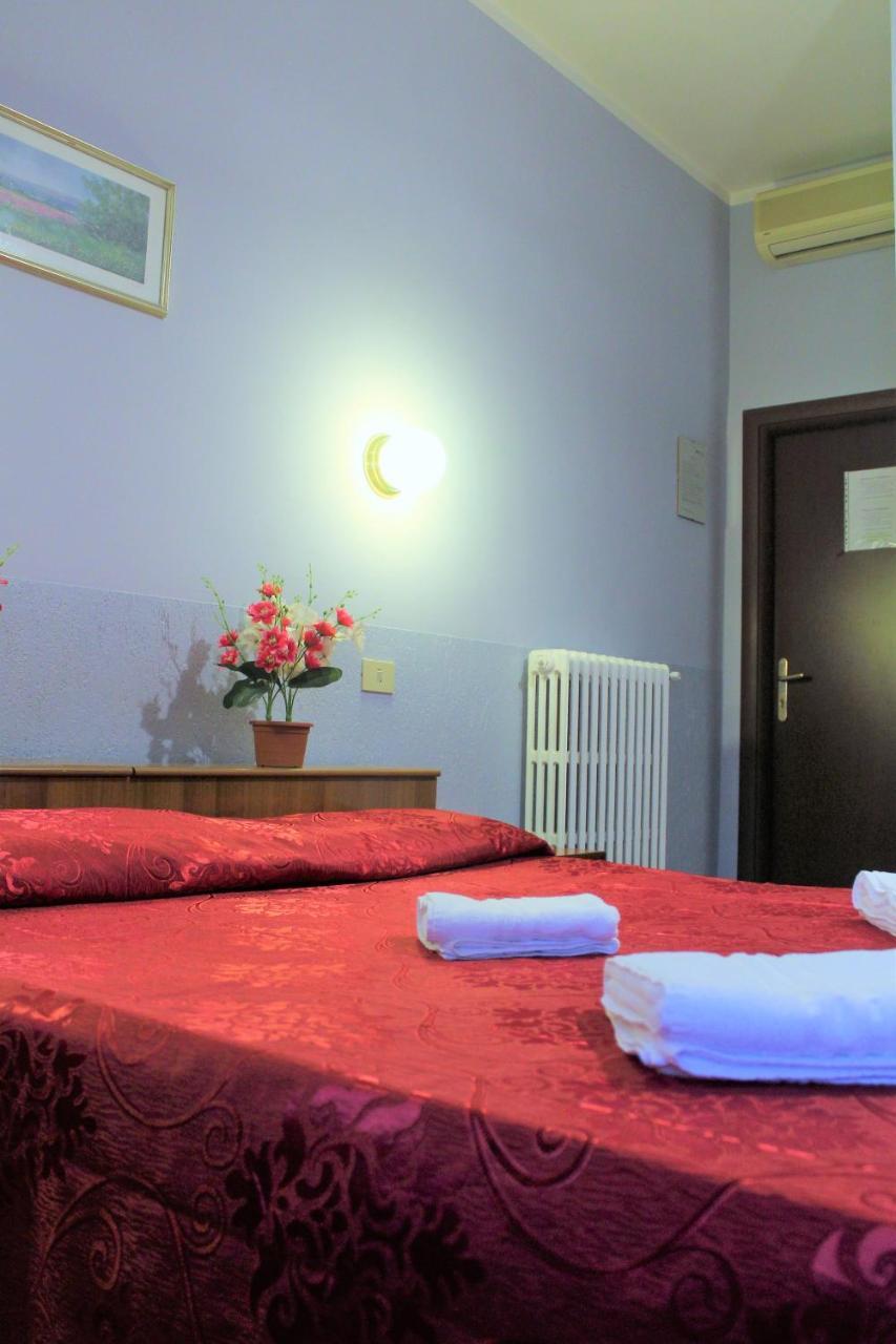 Hotel Eurorooms Rome Bagian luar foto
