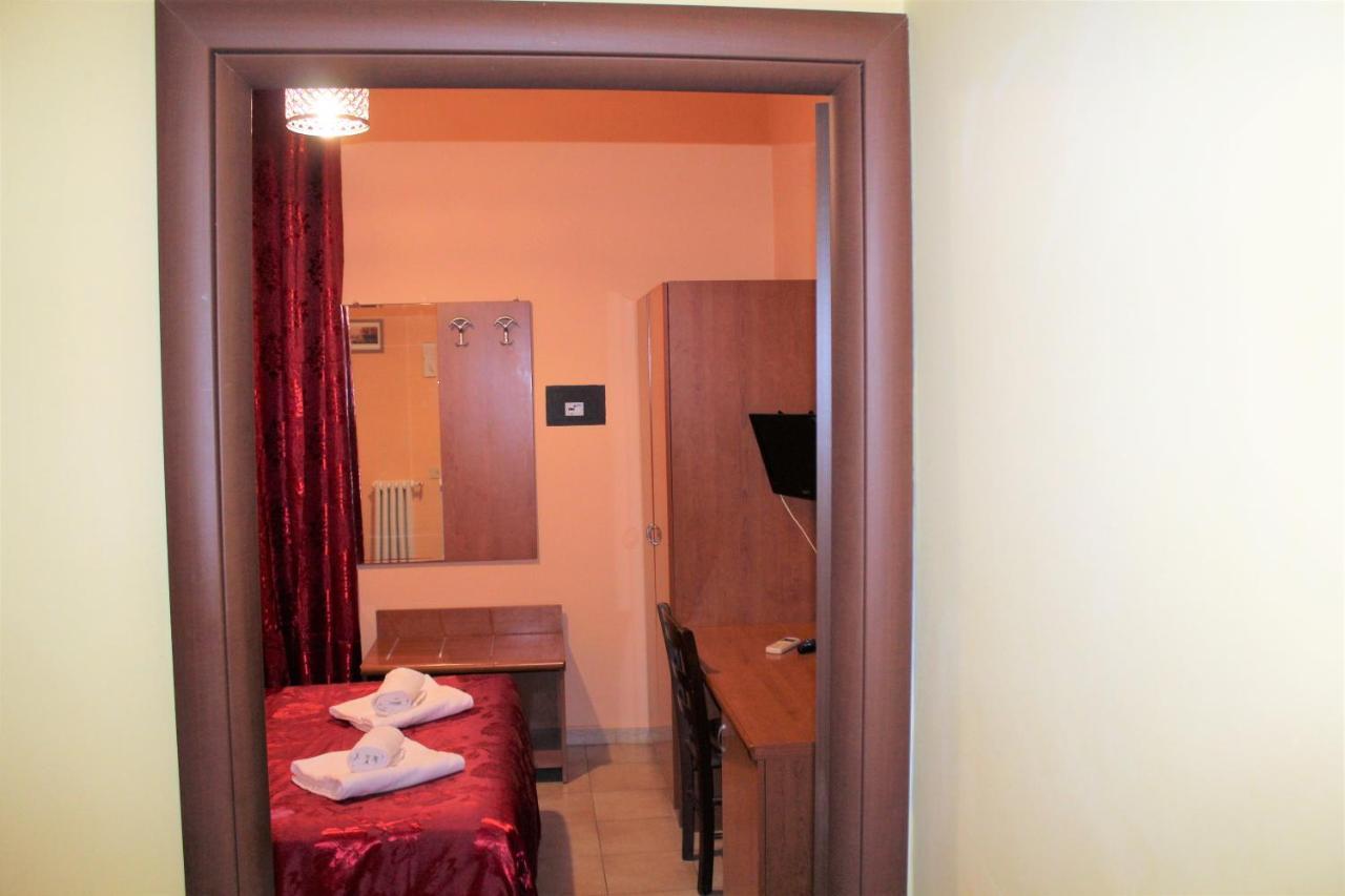 Hotel Eurorooms Rome Bagian luar foto